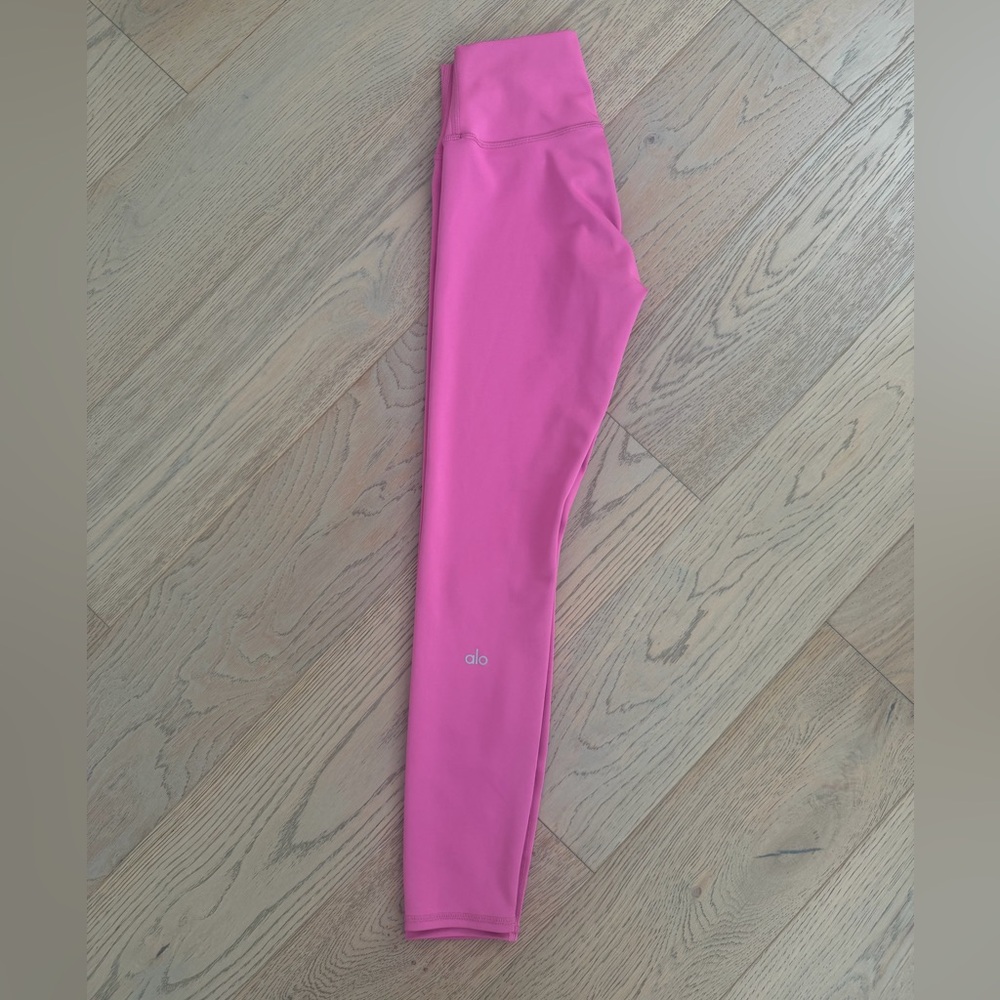 ALO Yoga Airlift High-Waist Paradise Pink Leggings 7/8 Medium